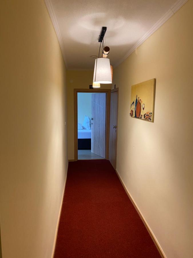 Apartments Am Bahnhof Siegen Esterno foto